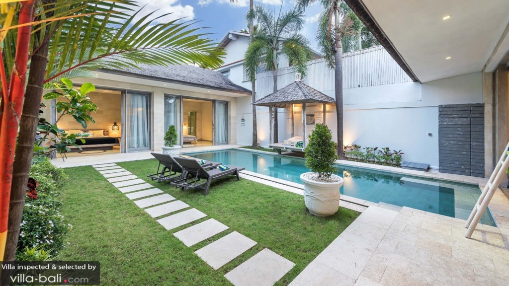 Get Serene Rice Field Terrace Canggu 3 Bedrooms Villa Pictures