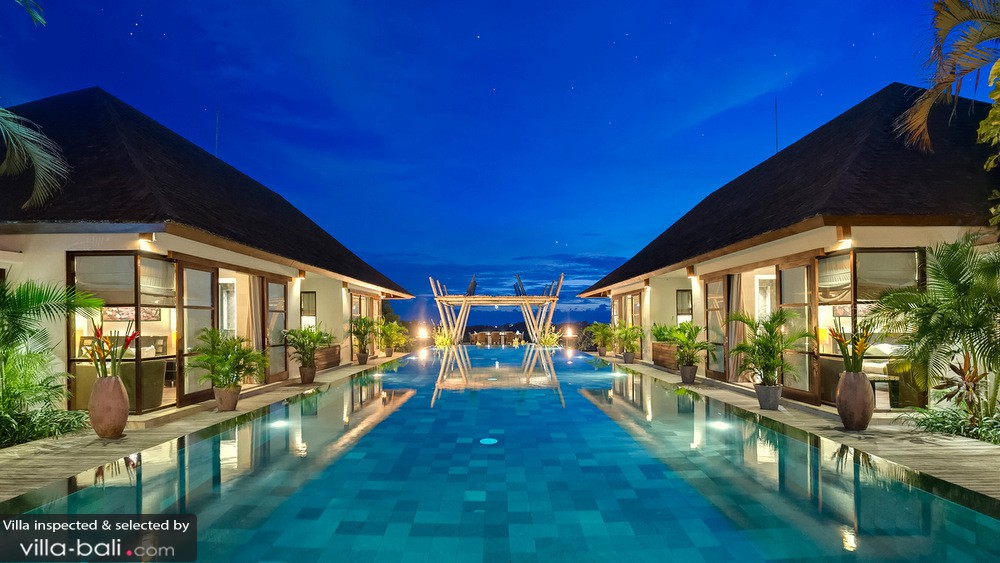 Villa Mandalay in Canggu, Bali - 7 bedrooms - Best Price Guarantee