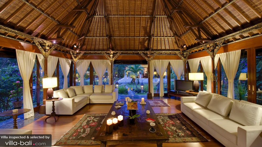 Villa Taman Sorga in Sanur, Bali - 6 bedrooms