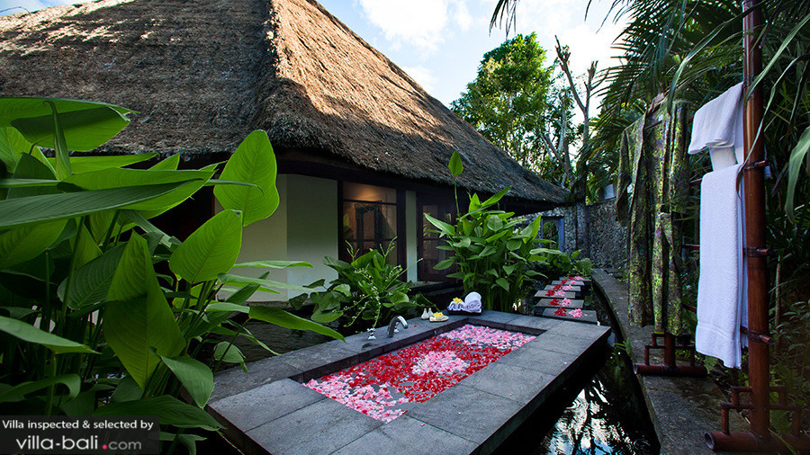 Villa Nusa Dua in Nusa Dua, Bali 7 bedrooms Villa Nusa Dua in Nusa Dua, Bali 7 bedrooms