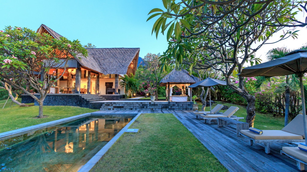 Jeda Villas in Pemuteran, Bali - 11 bedrooms - Best Price Guarantee