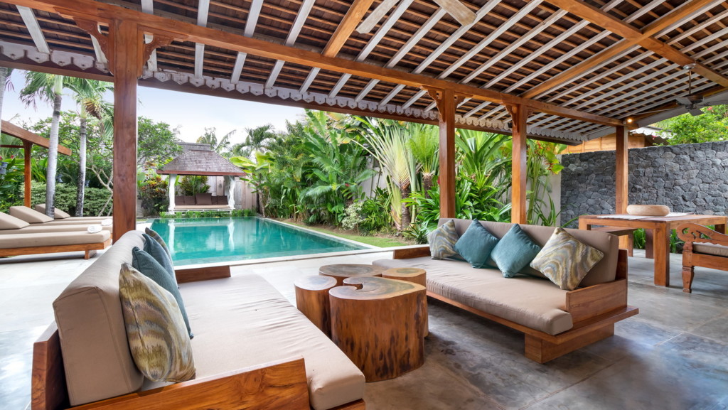 Little Mannao in Kerobokan, Bali (4 bedrooms) - Best Price & Reviews!