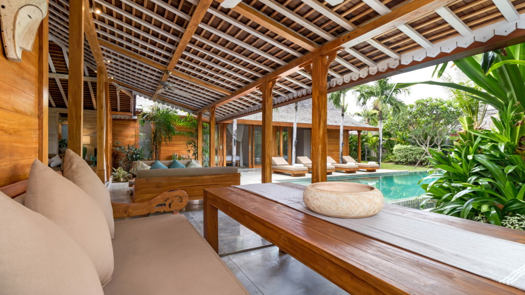 Little Mannao in Kerobokan, Bali (4 bedrooms) - Best Price & Reviews!