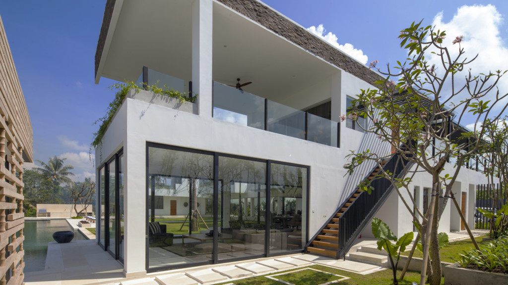 the palm house canggu