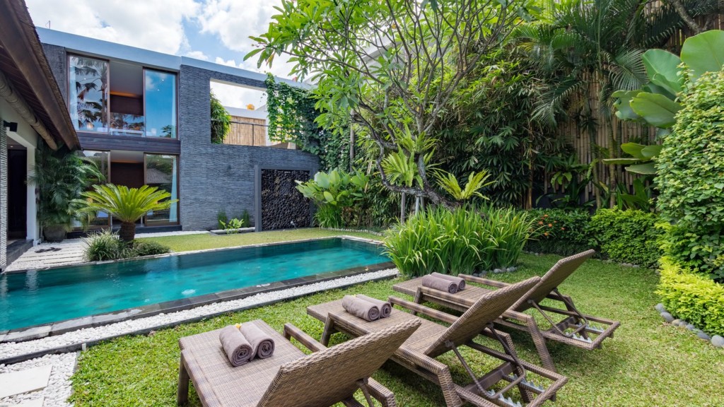 Villa Anjali Orange in Seminyak, Bali (3 bedrooms) - Best Price & Reviews!