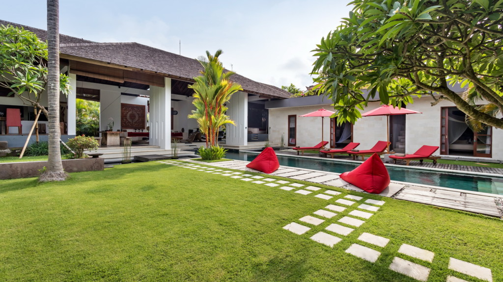 Villa Arte in Seminyak, Bali - 5 bedrooms - Best Price Guarantee