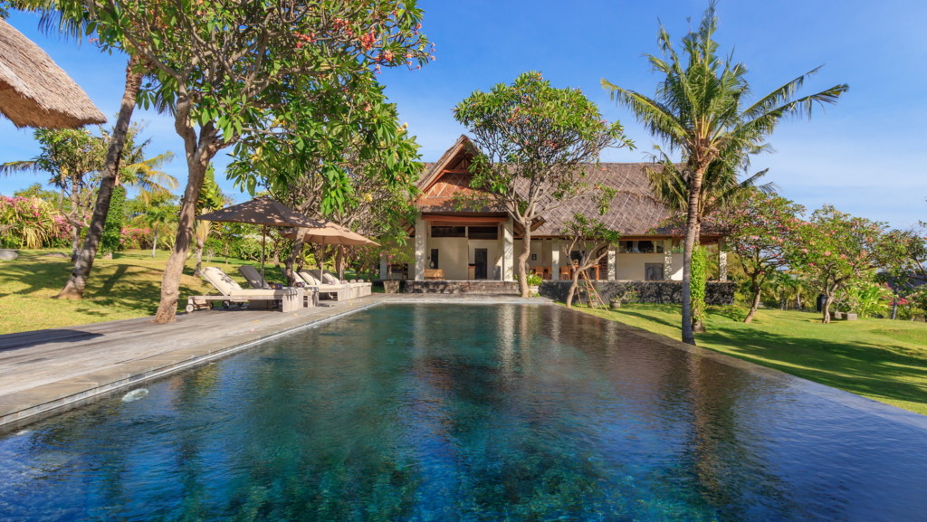 Villa Jawa in Pemuteran, Bali (3 bedrooms) - Best Price & Reviews!