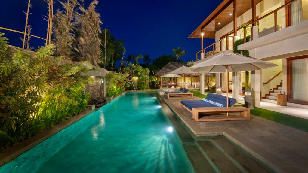 Villa Joss in Seminyak, Bali (4 bedrooms) - Best Price & Reviews!