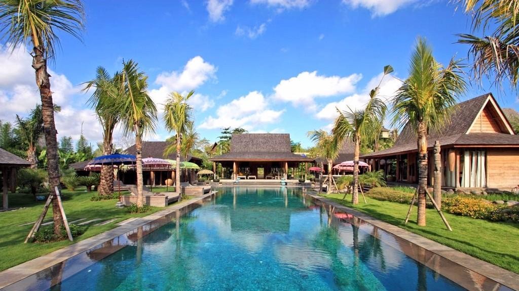 Villa Kayu in Umalas, Bali (4 bedrooms) - Best Price & Reviews!