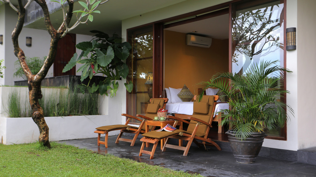 Villa Longhouse in Jimbaran, Bali (8 bedrooms) - Best Price & Reviews!