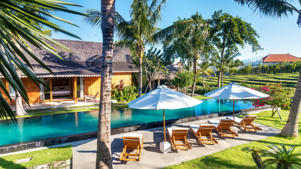 Villa Mannao in Kerobokan, Bali (8 bedrooms) - Best Price & Reviews!