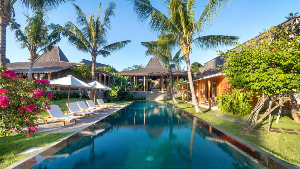 Villa Mannao in Kerobokan, Bali (8 bedrooms) - Best Price & Reviews!