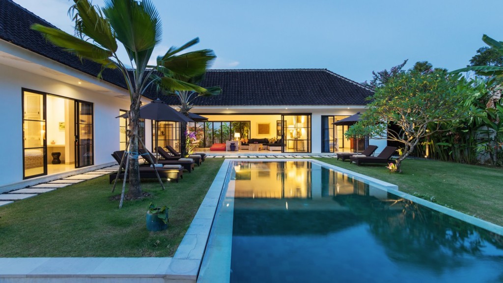 Villa Nymphea in Umalas, Bali - 4 bedrooms - We Guarantee the Best Price