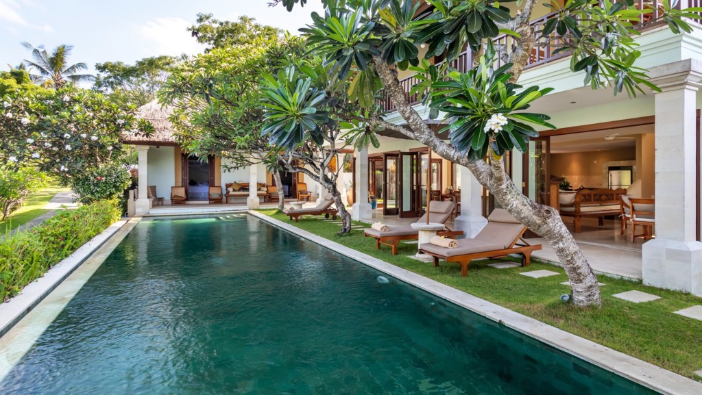 Villa Perle in Candidasa, Bali (3 bedrooms) - Best Price & Reviews!