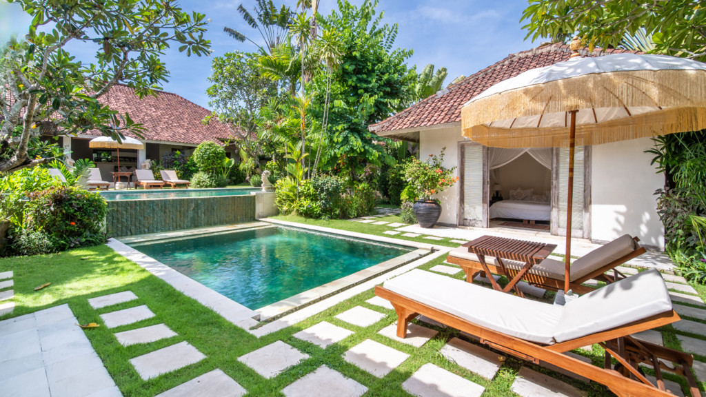 Villa Senang in Seminyak, Bali - 4 bedrooms - Best Price Guarantee