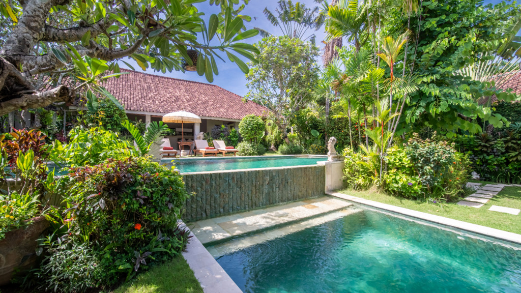 Villa Senang in Seminyak, Bali - 4 bedrooms - Best Price Guarantee