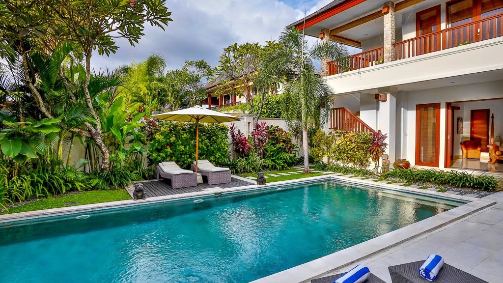 Villa Shanti in Seminyak, Bali (4 bedrooms) - Best Price & Reviews!