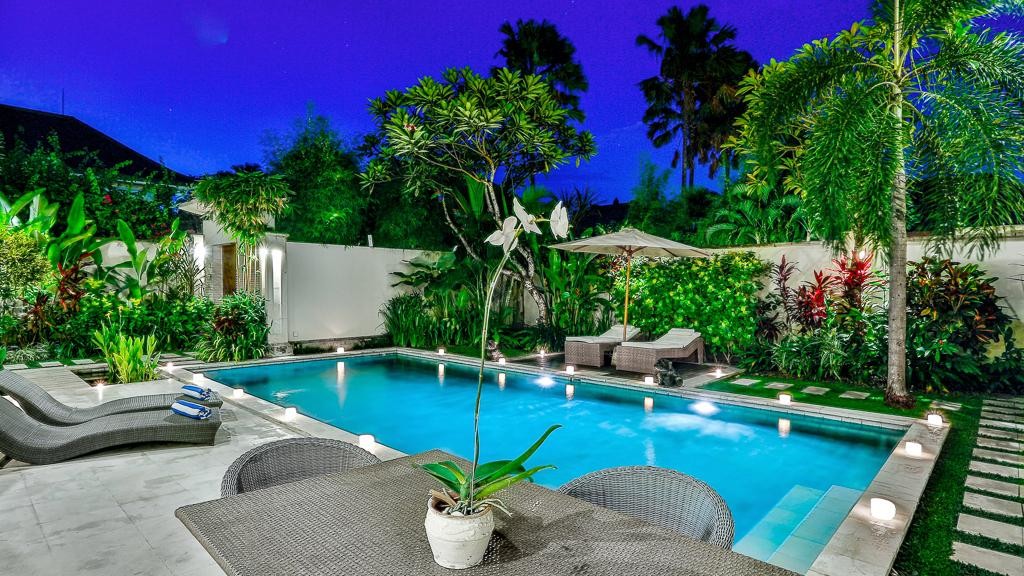 Villa Shanti In Seminyak, Bali (4 Bedrooms) - Best Price & Reviews!