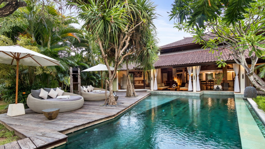 Villa Shantika in Seminyak, Bali (3 bedrooms) - Best Price & Reviews!