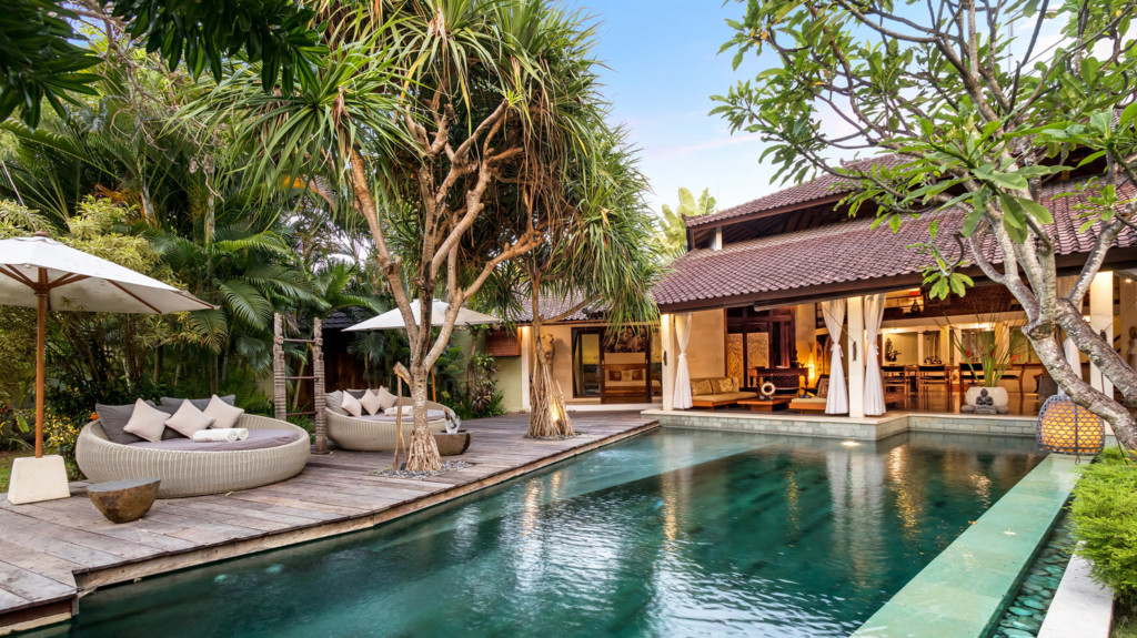 Villa Shantika in Seminyak, Bali (3 bedrooms) - Best Price & Reviews!