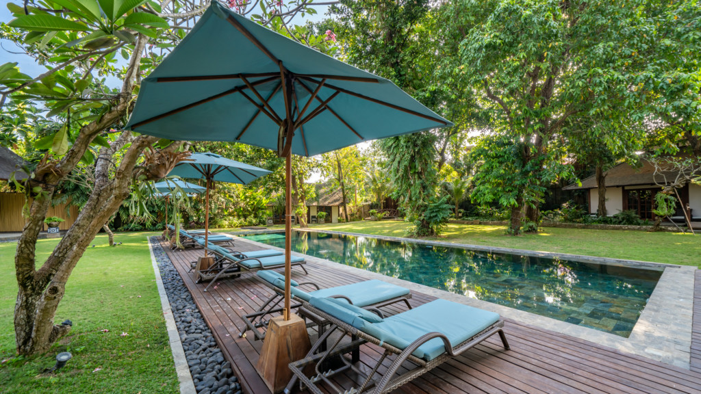 Villa Tirtadari In Kerobokan, Bali - 7 Bedrooms - Best Price Guarantee