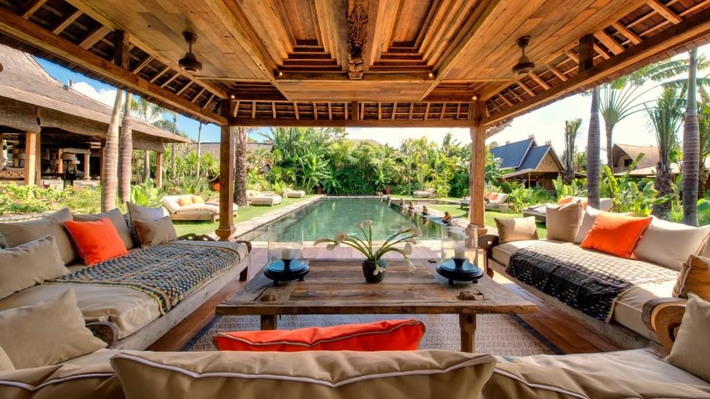 Villa Zelie In Canggu, Bali - 5 Bedrooms - Best Price Guarantee