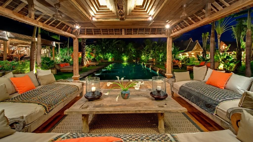 Villa Zelie In Canggu, Bali - 5 Bedrooms - Best Price Guarantee