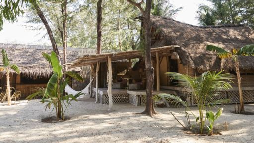 The Robinson House In Gili Islands Bali 4 Bedrooms Best Price