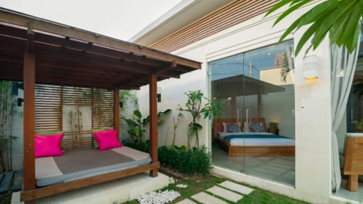 Villa Cloud Nine In Seminyak Bali 4 Bedrooms Best Price - 