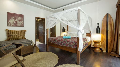 Villa Emile in Uluwatu, Bali - 5 bedrooms - Best Price Guarantee