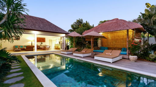 Villa Paraiba In Seminyak Bali 4 Bedrooms Best Price - 