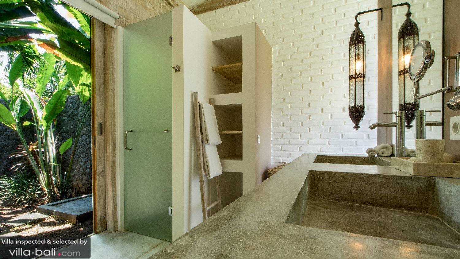 Mannao estate in kerobokan, bali 12 slaapkamers Kleuren slaapkamer muur