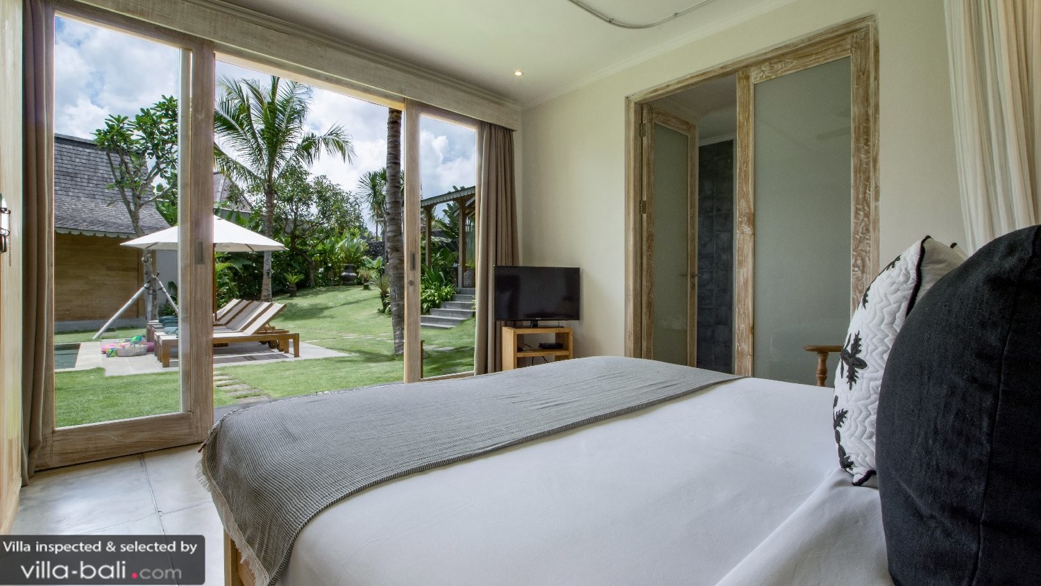 Villa alea in kerobokan, bali 5 slaapkamers
