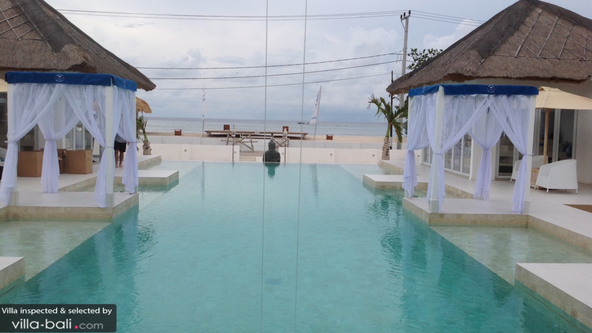 Villa Gili Bali Beach in Gili islands, Bali (5 bedrooms) - Best Price
