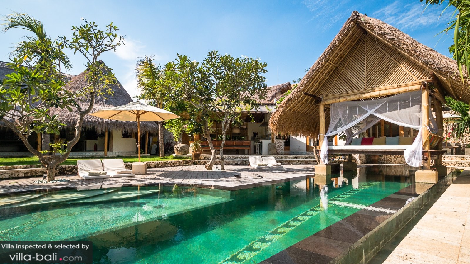 Villa kubuku in uluwatu, bali 5 slaapkamers