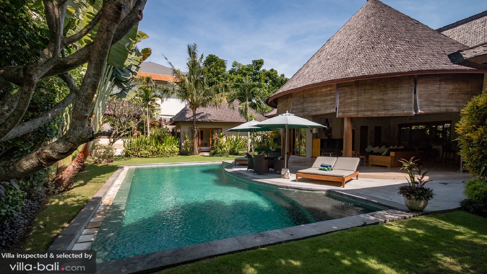 Villa lea satu in umalas, bali 4 schlafzimmer Schmales babybett