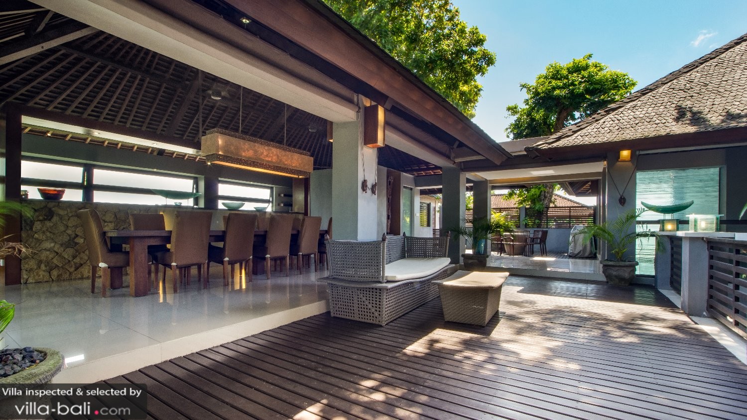 Villa mojo i seminyak, bali 4 sovrum