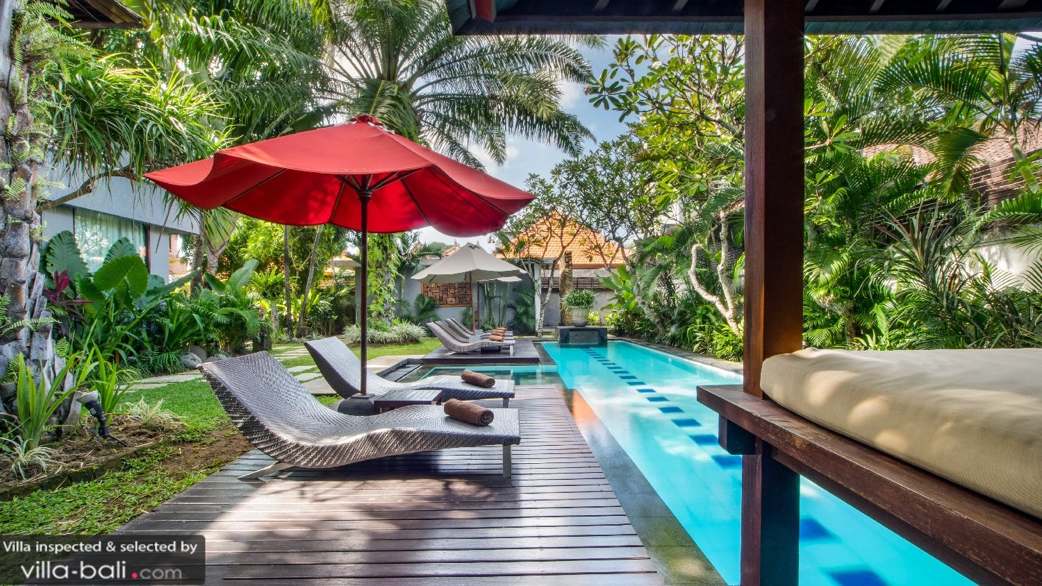 Villa mojo i seminyak, bali 4 sovrum