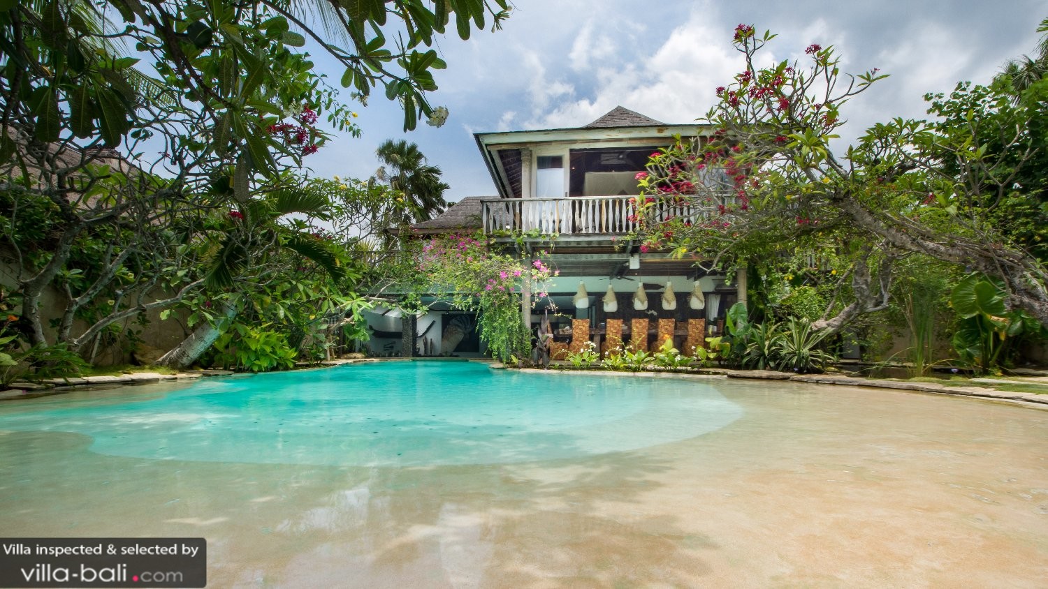 Villa Phinisi in Seminyak, Bali 7 bedrooms  Best Price \u0026 Reviews!