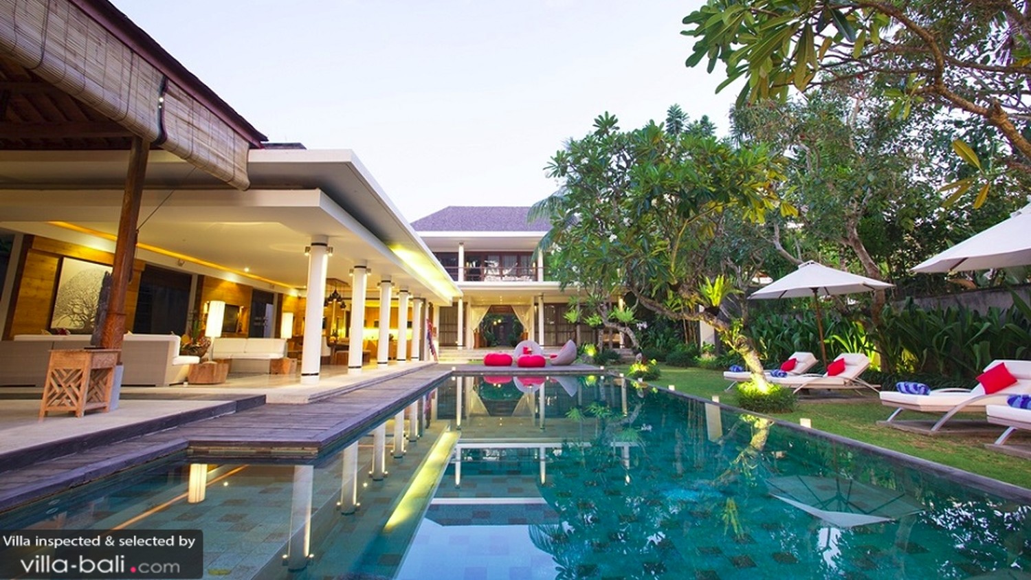 Villa Sally in Canggu, Bali (4 bedrooms) - Best Price & Reviews!