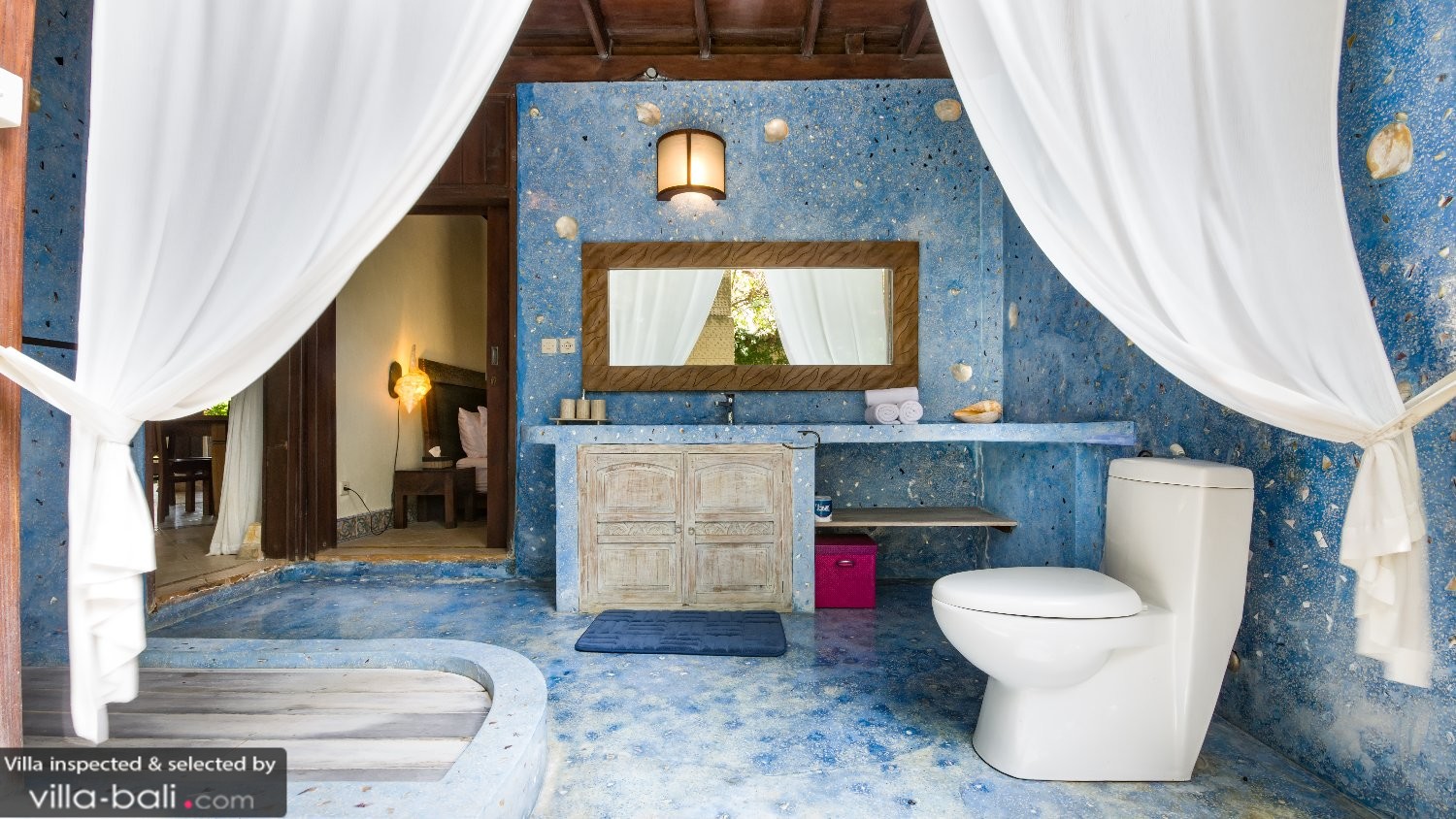Villa una in seminyak, bali 5 slaapkamers Kleuren slaapkamer muur