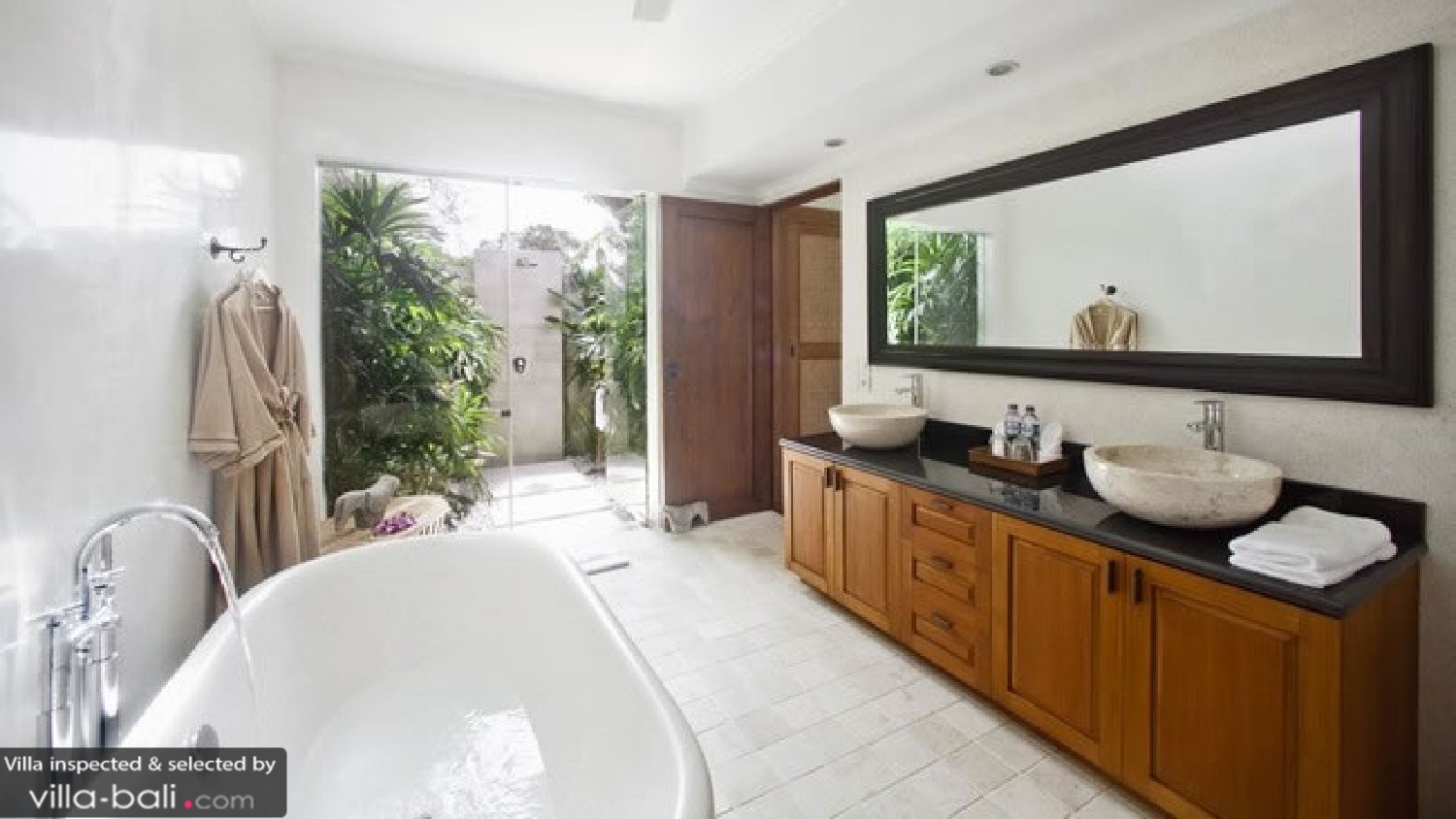 Villa vayana in canggu, bali 3 slaapkamers