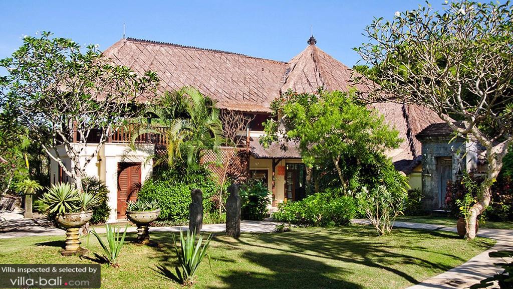 Villa Nusa Dua Garden in Nusa Dua, Bali  4 bedrooms