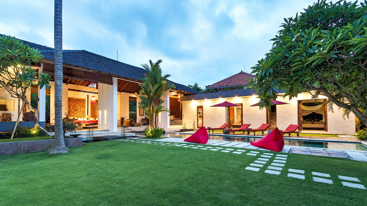 Villa Arte In Seminyak, Bali (5 Bedrooms) - Best Price & Reviews!