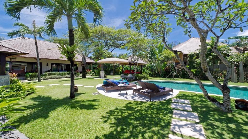 Villa Kakatua in Canggu, Bali (4 bedrooms) - Best Price & Reviews!