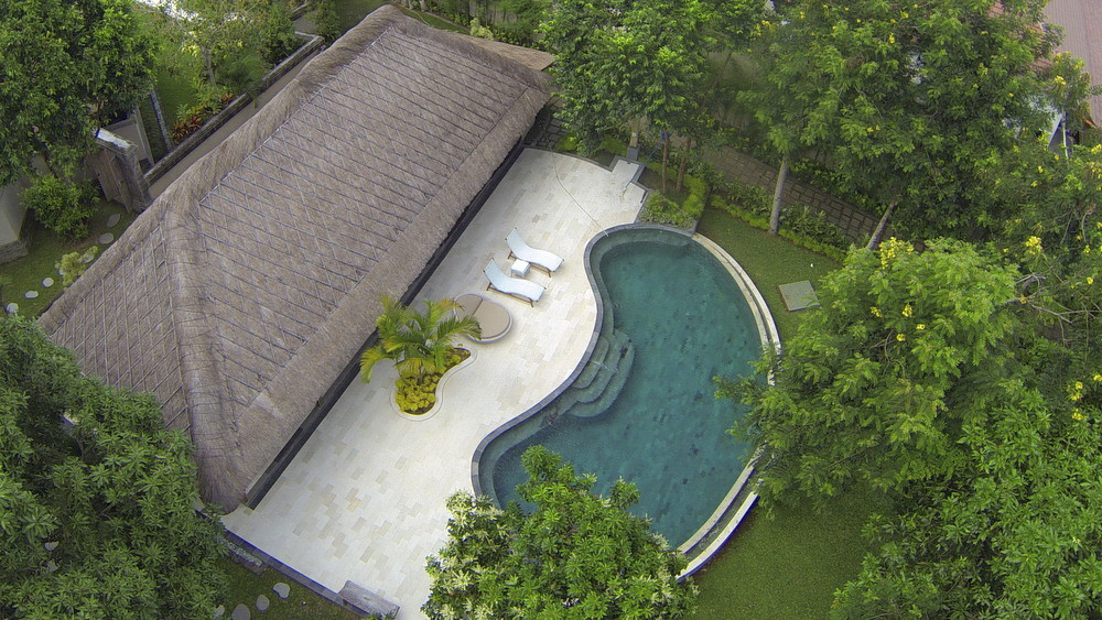  Villa  Kayu  Merah in Uluwatu Bali 3 bedrooms Best 