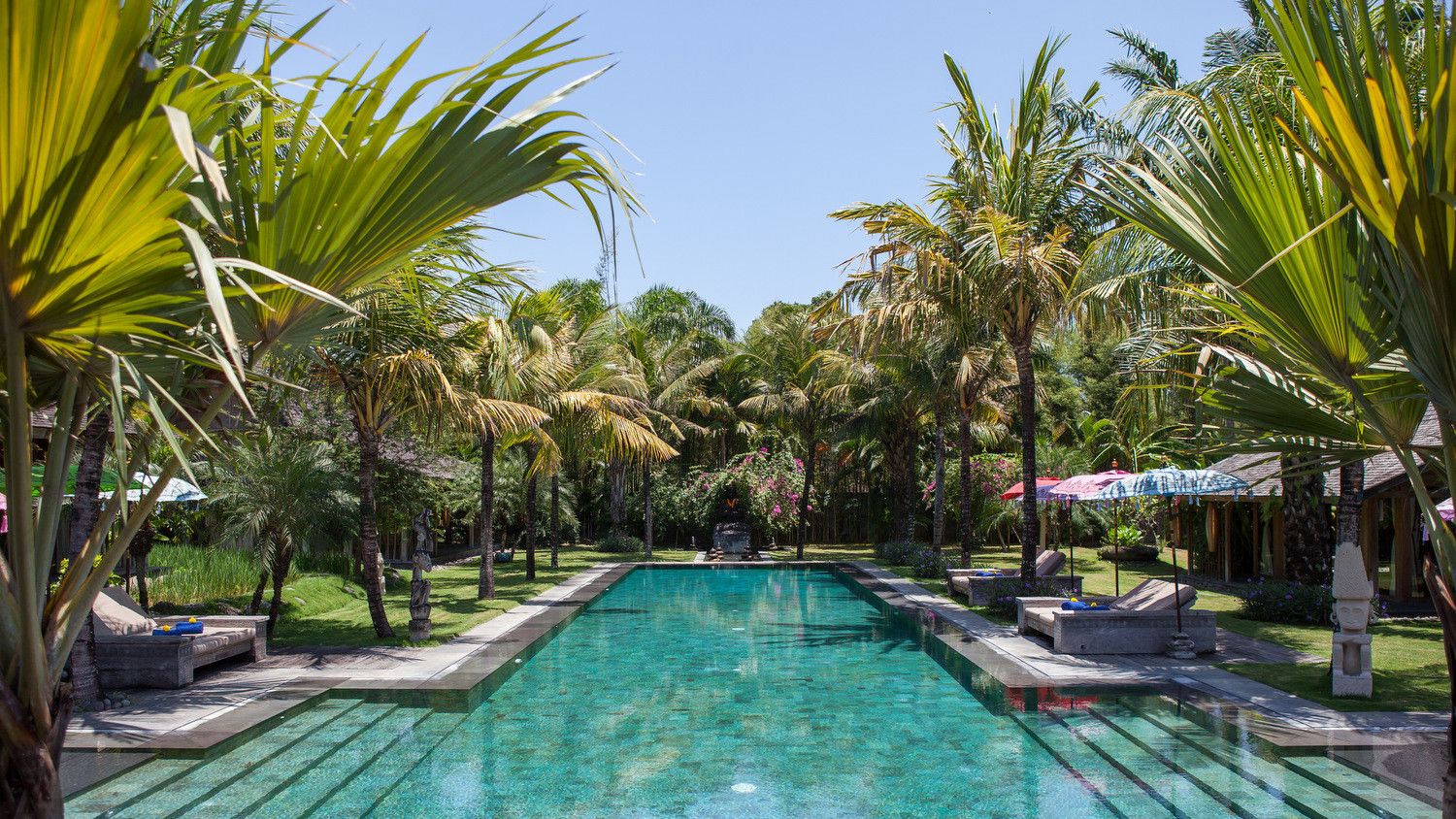  Villa  Kayu  in Umalas Bali 5 bedrooms Best Price 