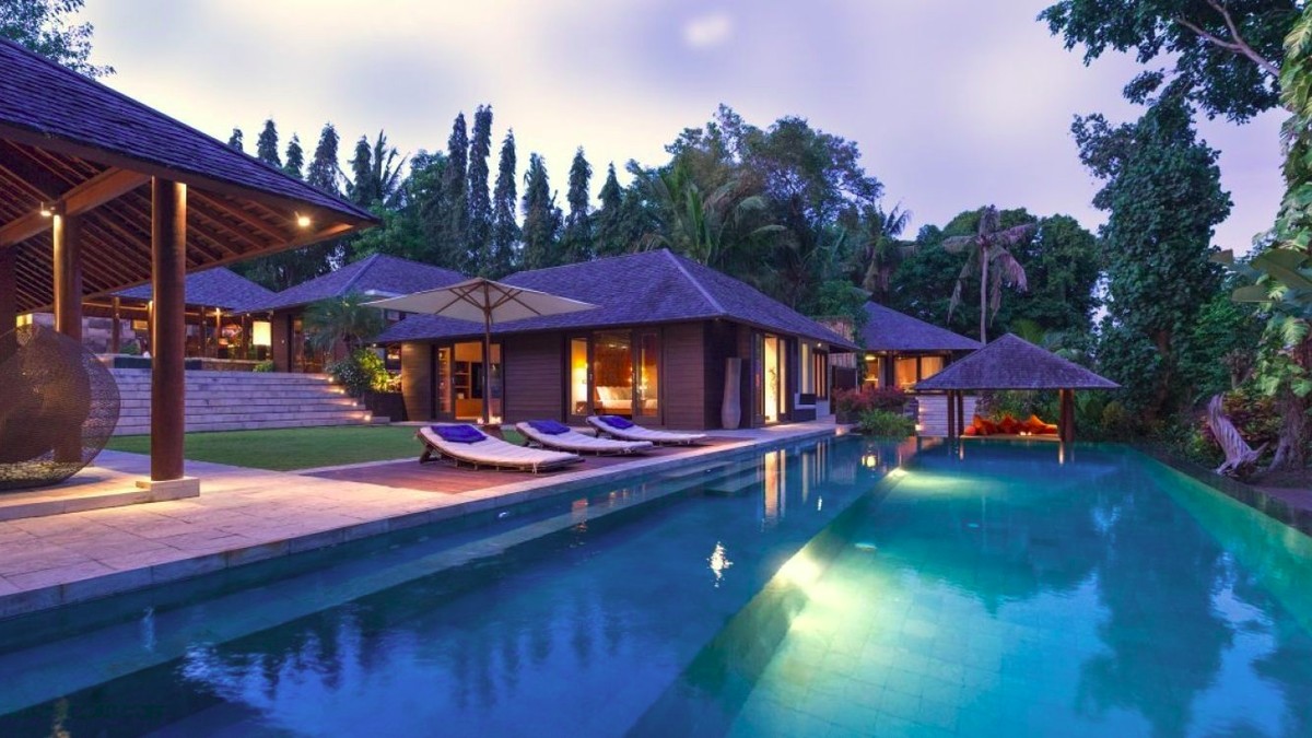 Villa Mata Air in Canggu, Bali (5 bedrooms) - Best Price & Reviews!