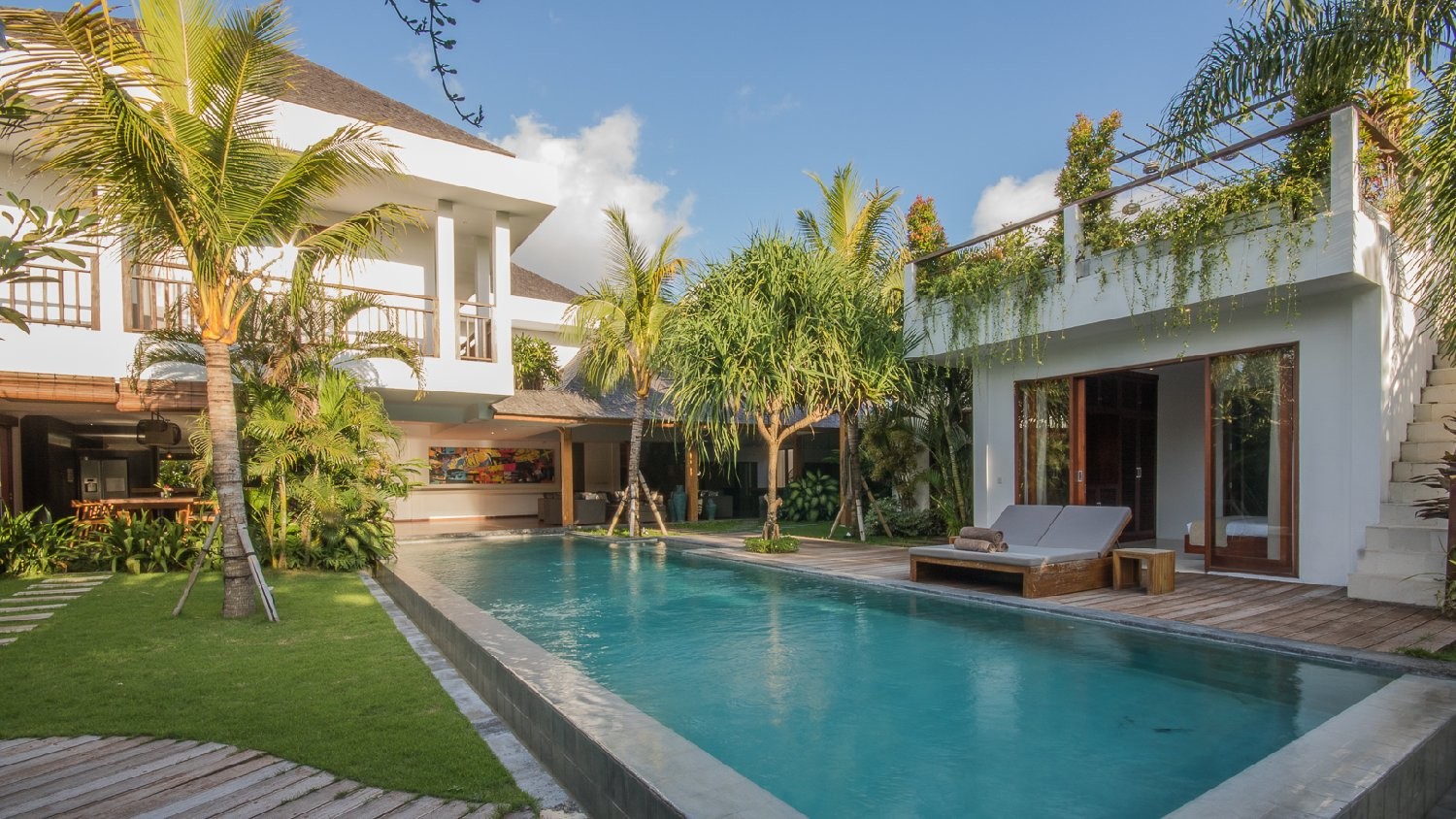 Villa Miu Canggu in Canggu, Bali (7 bedrooms) - Best Price & Reviews!