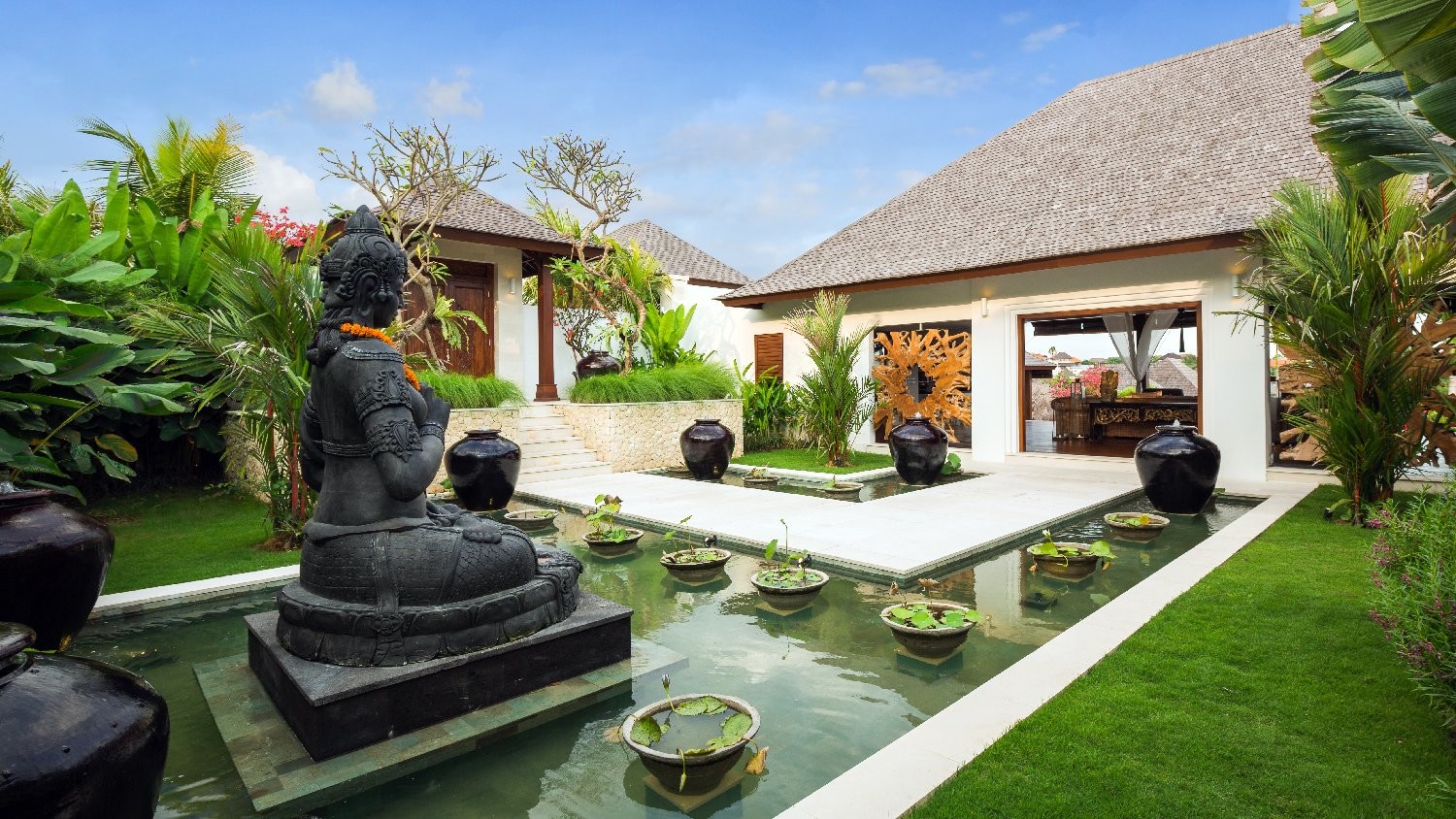 вилла с бассейном бали убуд. 6 бали. время на бали сейчас.